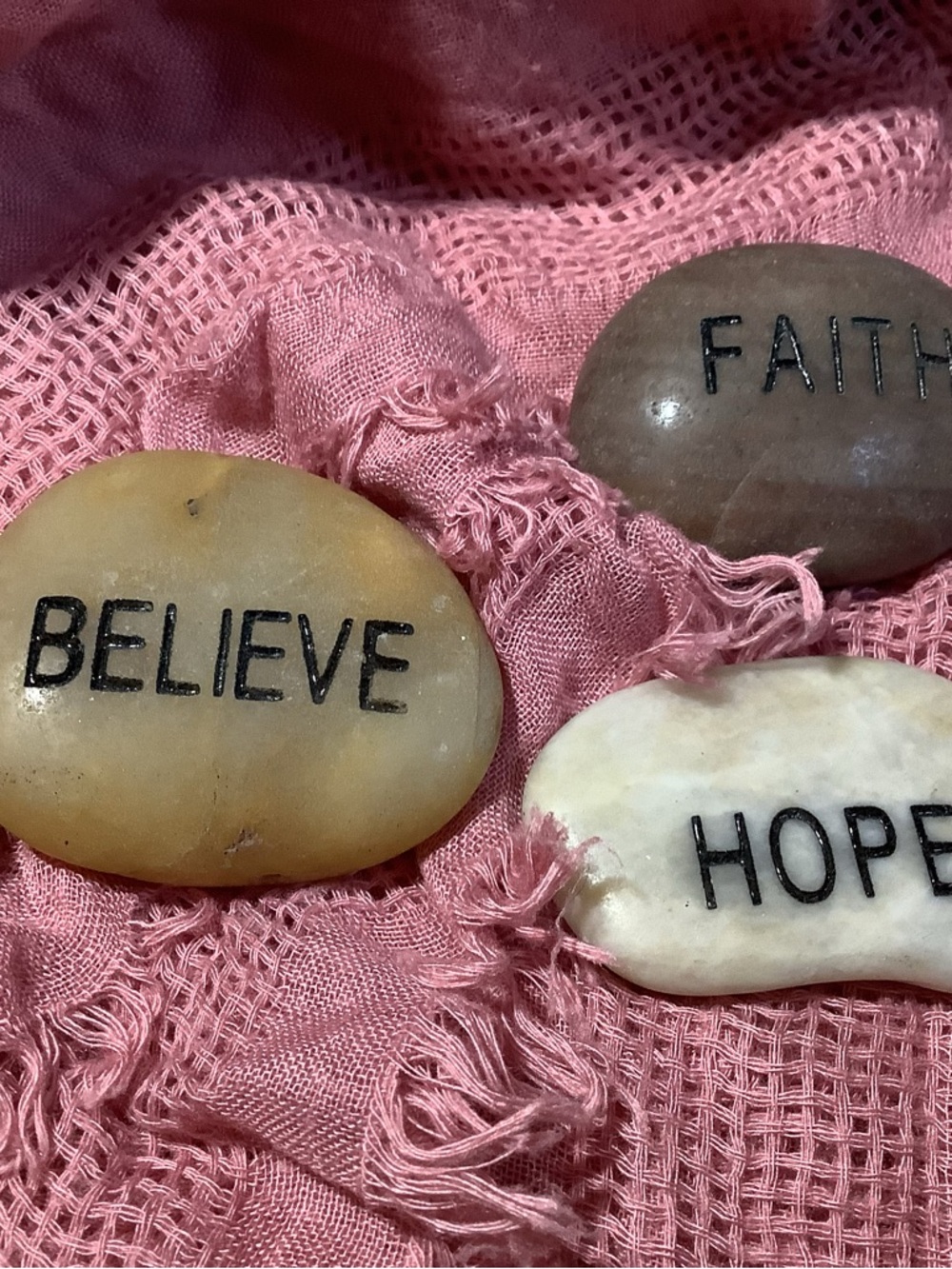 Faith, Hope, Believe decorative stones.